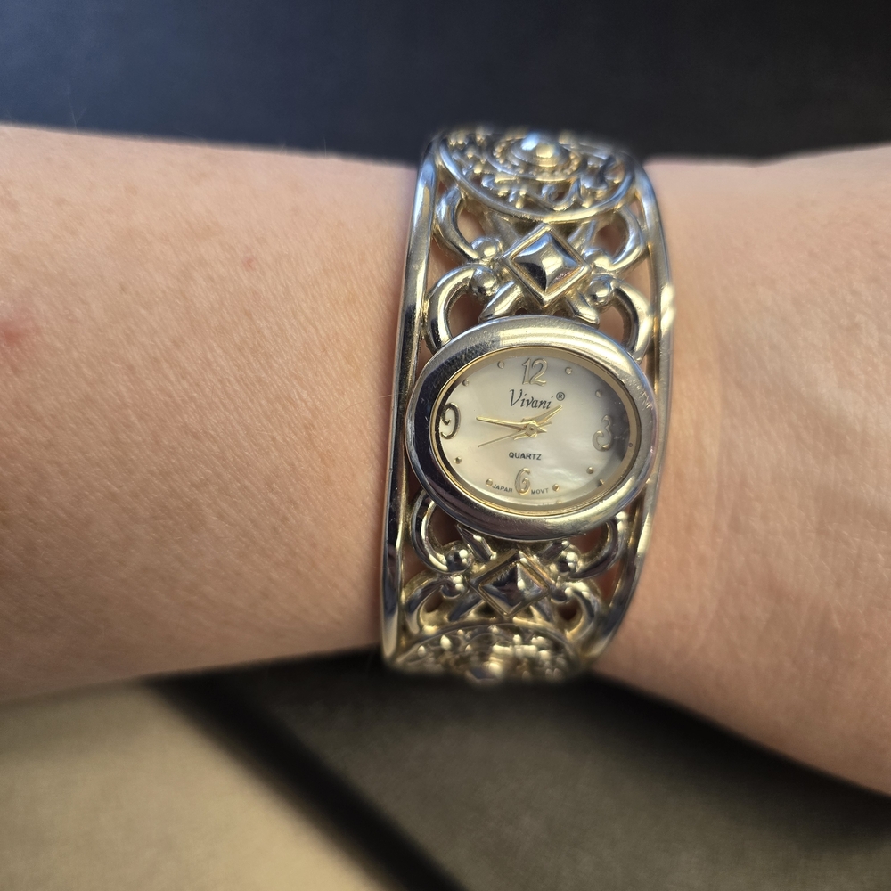 Vivami Silver Filigree Bangle Watch - Women's Silver Bracelet Timepiece